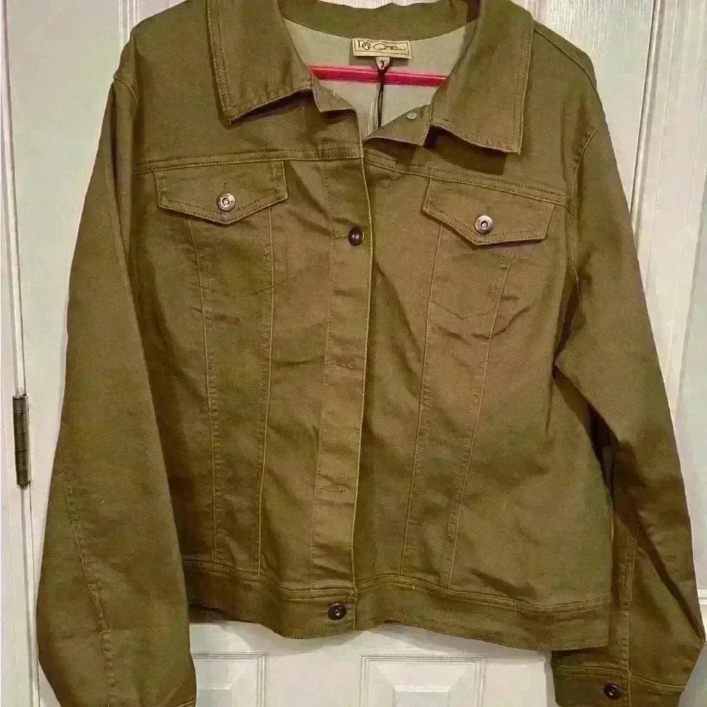 DG2 Diane Gilman NWT Women's‎ Size 1X Stretch Denim Jacket Tan Khaki W/ Pockets